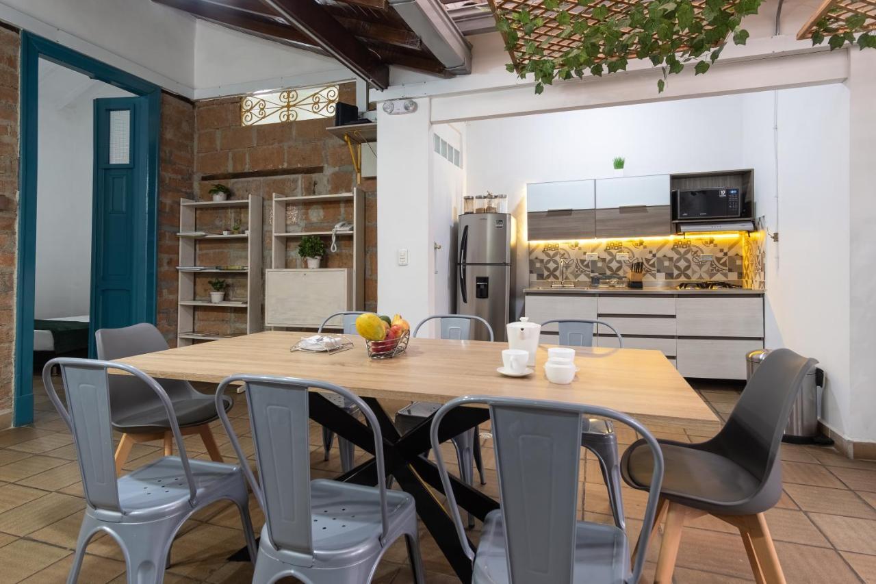 Botanica Casa Hotel Medellin Ngoại thất bức ảnh