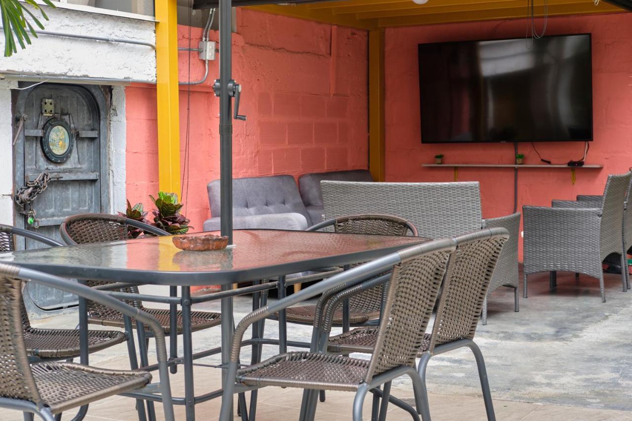 Botanica Casa Hotel Medellin Ngoại thất bức ảnh