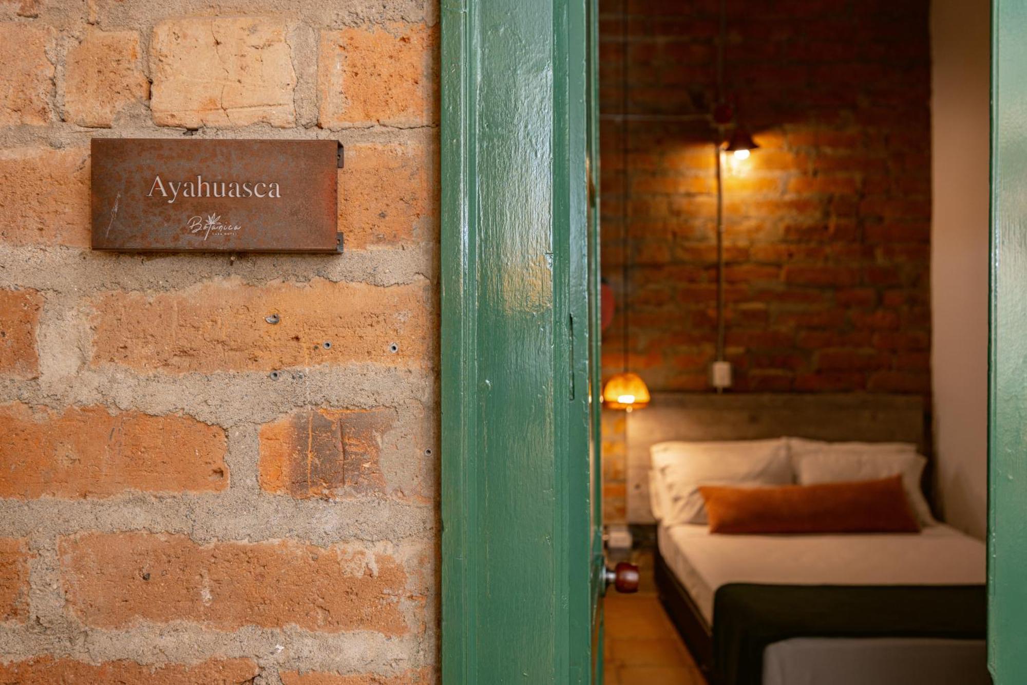 Botanica Casa Hotel Medellin Ngoại thất bức ảnh